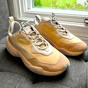 Puma Womens Thunder Dessert Sneakers (Size 9)